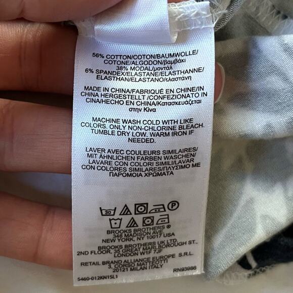 Brooks Brothers 346 Navy and White Floral Wrap Dress, Size Small - Picture 6 of 10